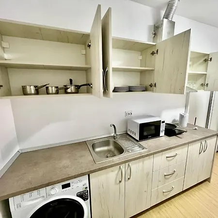 Casa Amaradia - Free Private Parking - Budget & Pet Friendly Apartment