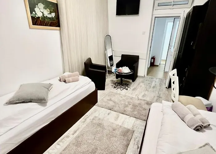 Casa Amaradia - Free Private Parking - Budget & Pet Friendly *